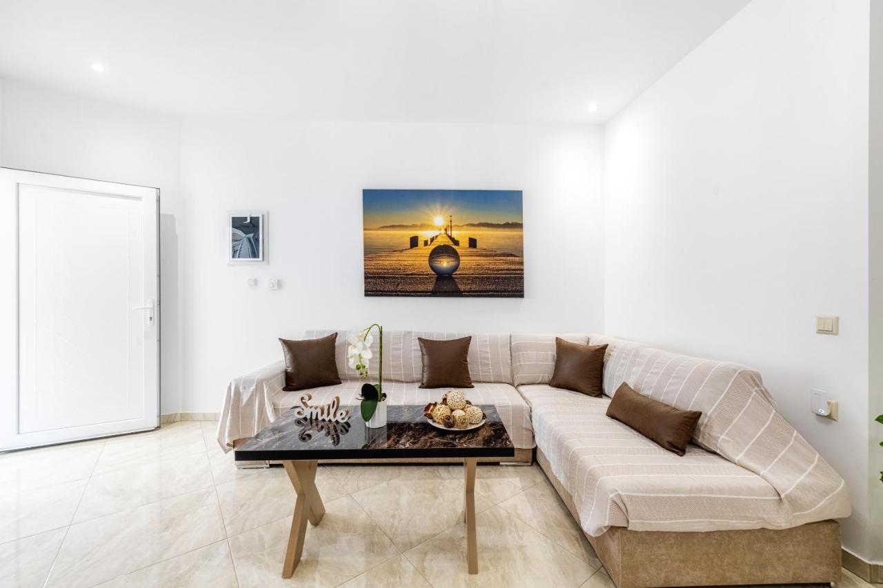 4You Luxury Apartments By Keyplanner Мораїтика Екстер'єр фото